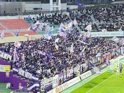 FC안양 FC서울 팬들 K리그1 최고 응원전 펼쳐