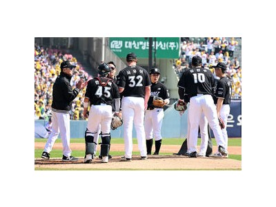 KT 개막 2연승 이강철 감독 첫 성공