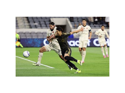 LAFC의 득점왕이 팀에 떠나자 팬들 분노