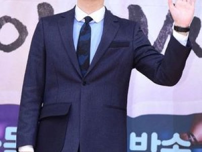최원영 모두가 자신의 무가치함과 싸우고 있다 출연 확정